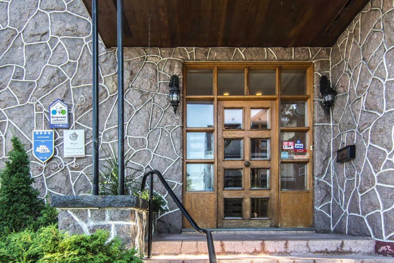 Chicoutimi Gite Au P'Tit Manoir B&B מראה חיצוני תמונה