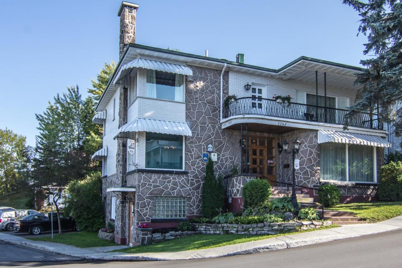 Chicoutimi Gite Au P'Tit Manoir B&B מראה חיצוני תמונה