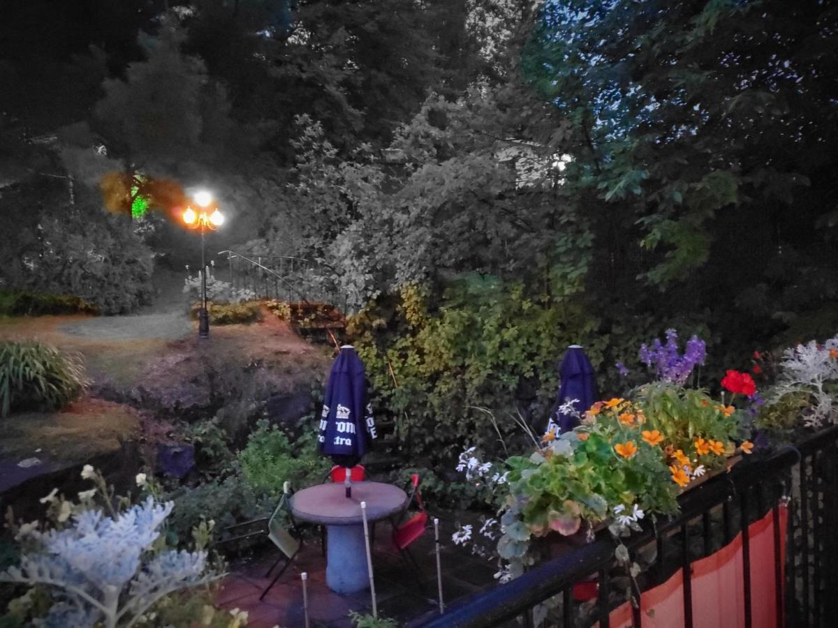 Chicoutimi Gite Au P'Tit Manoir B&B מראה חיצוני תמונה
